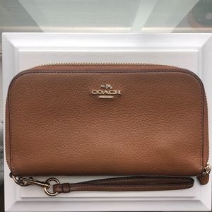 Coach Leather Double Zip Accordion Wristlet Wallet